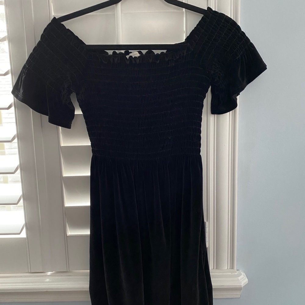 Urban Outfitters Black Velvet Dress - Picture 2 of 7